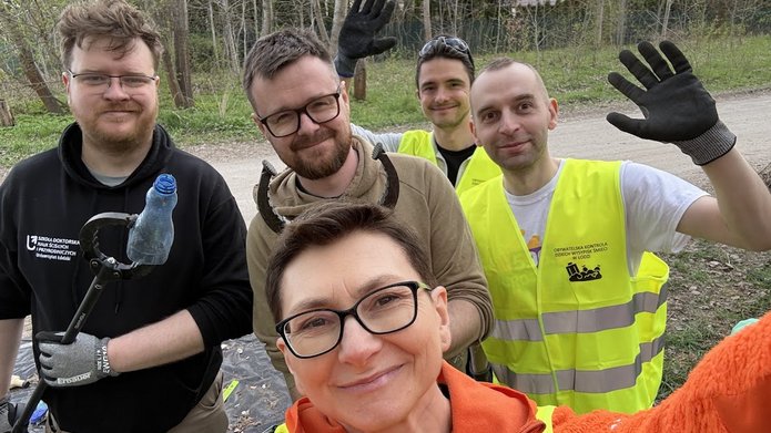 Zespół pracujący nad pierwszą morfologią